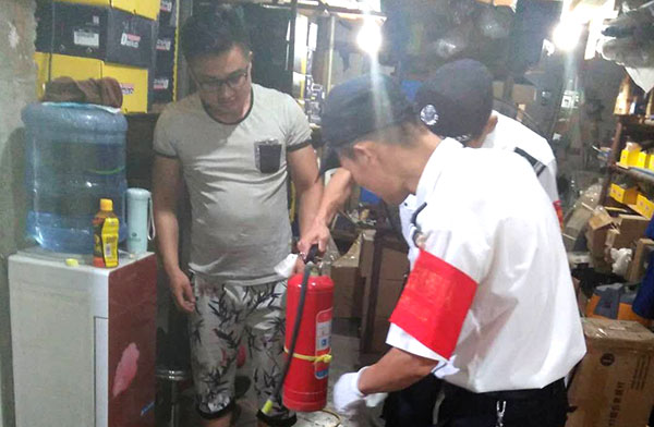 天朗蔚藍印象領寓物業服務中心進行庫房安全大檢查